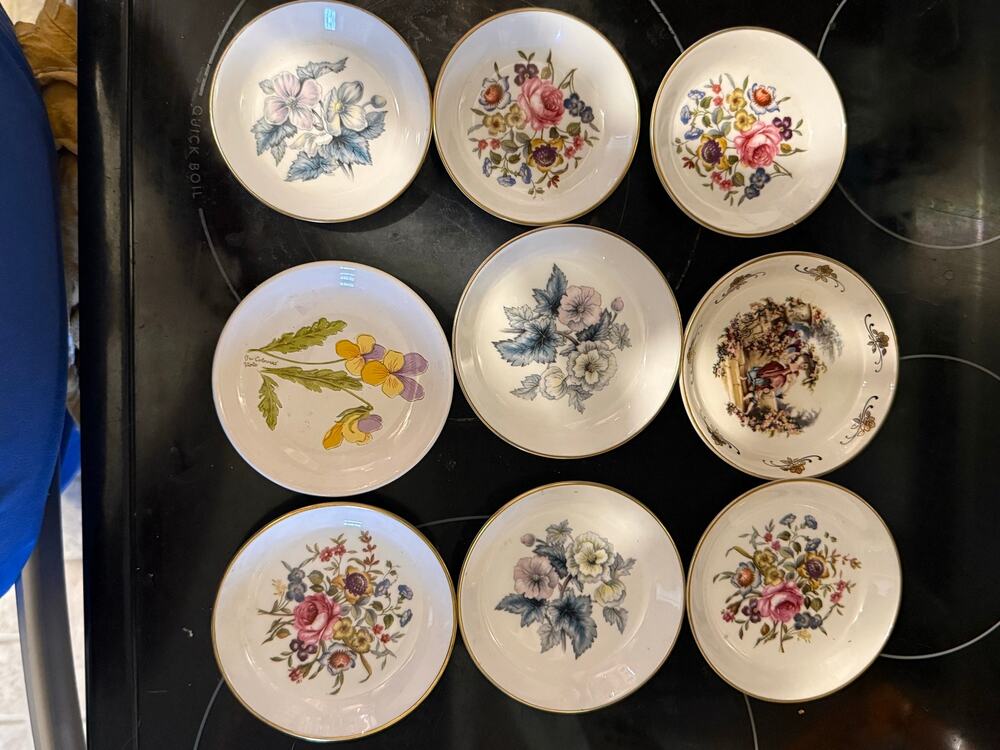 6 mini plates 3 pats England